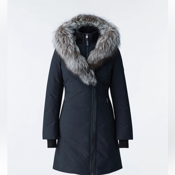 Mackage Trish in Silver Fox collar - Picture 1 of 7